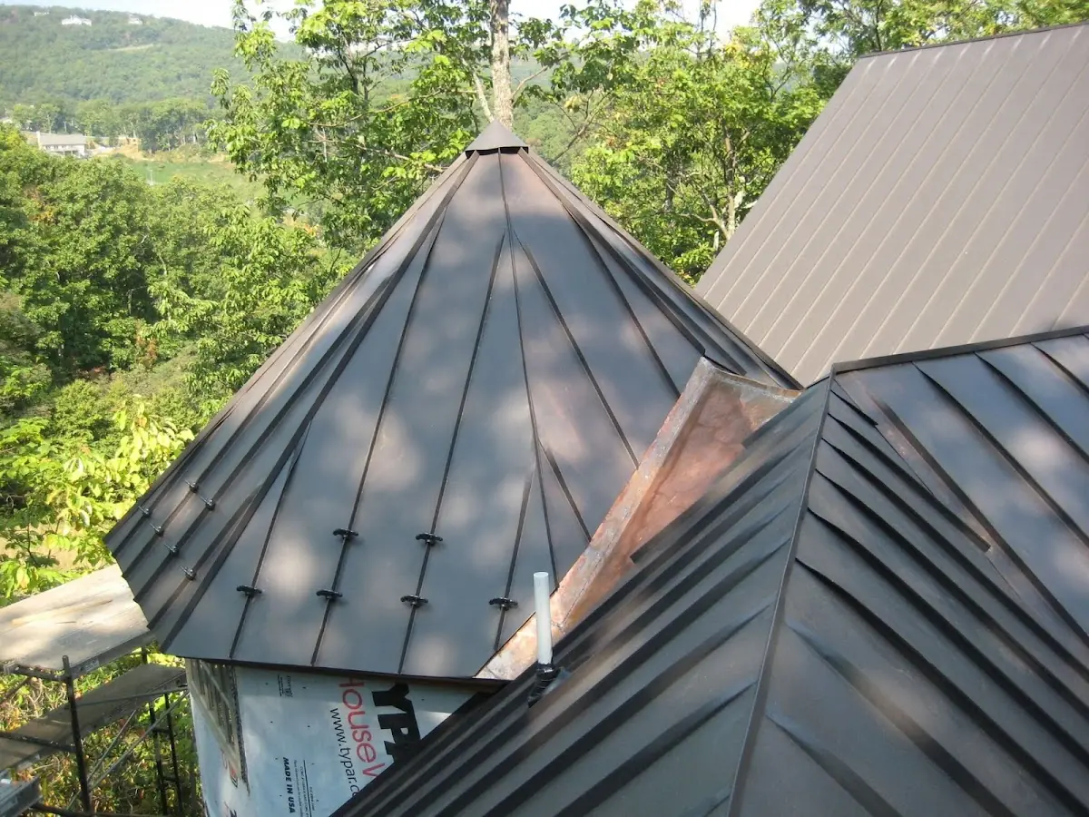 Professional Roof Tarp Installation by Craftsman Roofing in Marine On Saint Croix